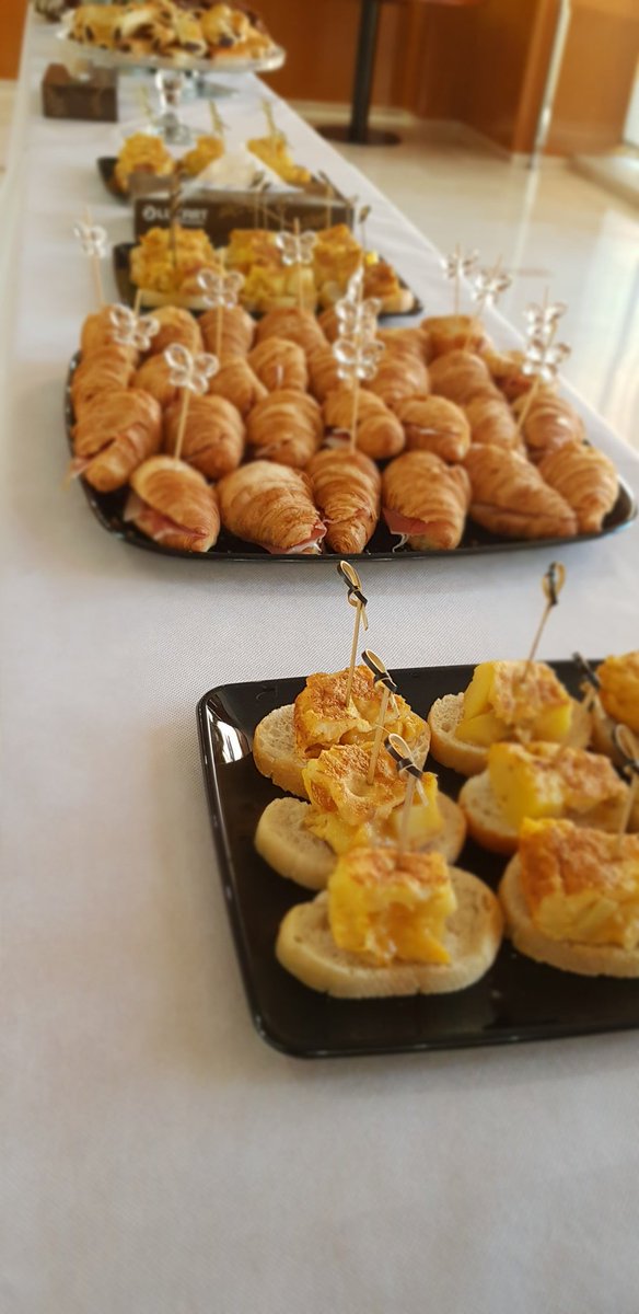 DiventiaEventos's tweet photo. Estupenda jornada organizada por @EfiHigiene sobre economía circular.#CamaradecomercioValladolid.
Gracias por contar con nuestros servicios!😊
#catering #decoeventos #eventplanner #eventosvalladolid #FabricadeExperiencias #DiventiaEventos #efihigiene #soycircularconefihigiene https://t.co/PWFXhMBaVs