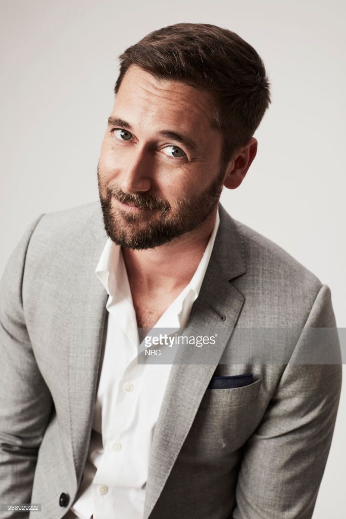 No soy el que era... Así que no esperes un ángel como el de antes.

⭕Tierra apocalíptica N#13
⚫Tirador experto.
⚫Cazador hábil.
⚫Cronista del fin del mundo.
⚫Hábil con la brujería y magias oscuras y Blancas. 
⚫Luchador rápido y letal.

⚫Agente Kassidy Novak.