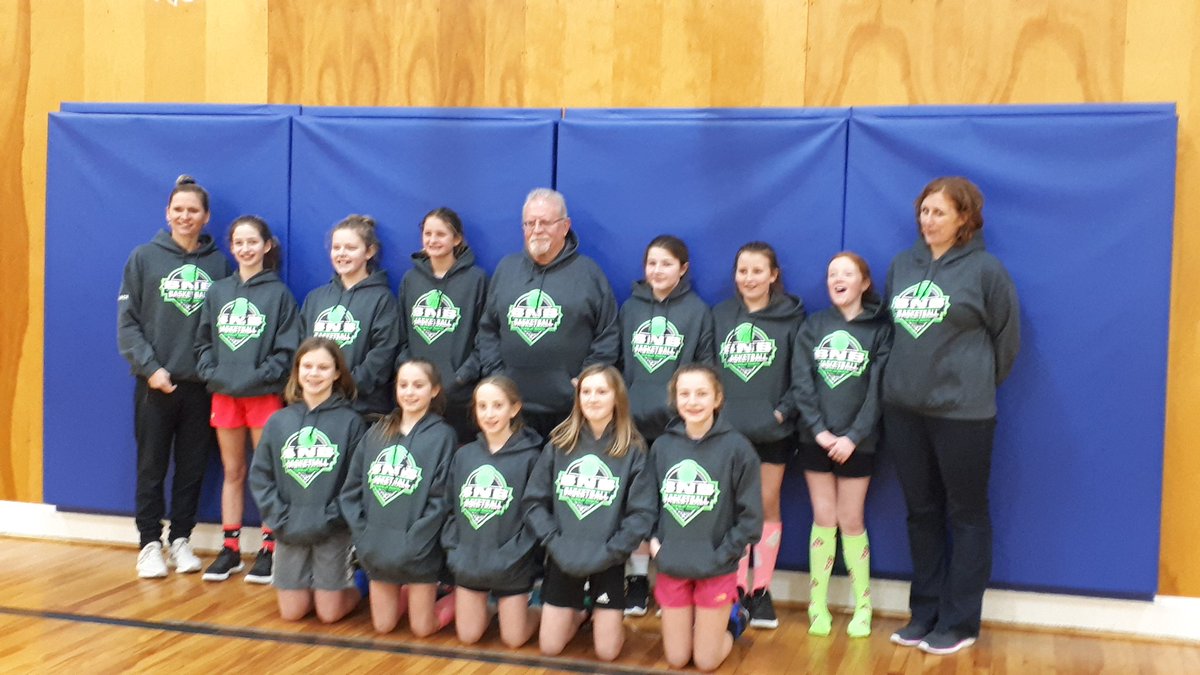 hjmers's tweet photo. @nbhoopreport @BasketballNB
These u12 Fundy Force girls are ready for Championship weekend in Moncton at Edith Cavell School for the Division Two Championships
Saturday Schedule
1:30 Fundy vs NMBA A of Fredericton
4:30 Fundy vs Tommies A of the Miramichi
Going to be a good one! https://t.co/xFxSXTLpo0