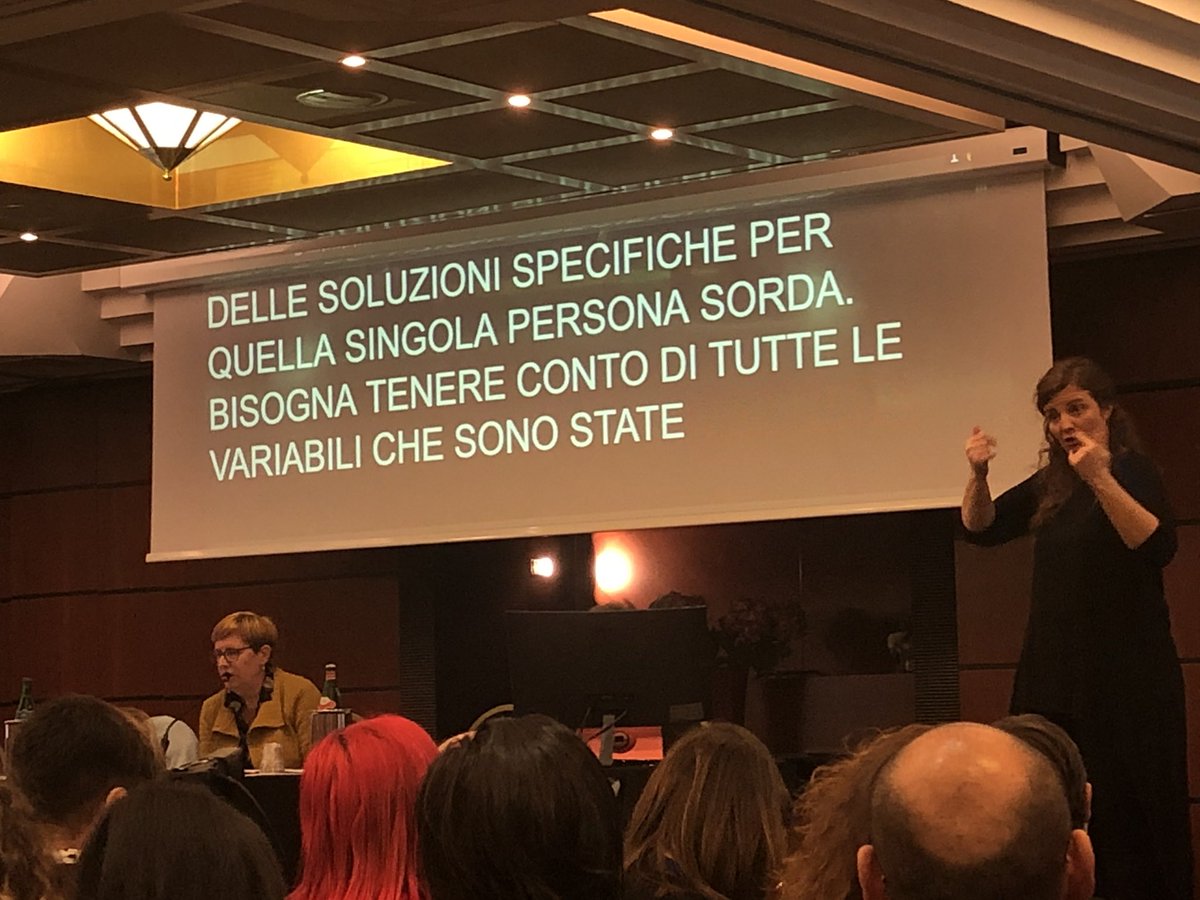 IntendiMe's tweet photo. Dott.ssa Mazzocca “Siamo molto tecnologici e scientifici, ma poi ci dimentichiamo della persona” #3conferenzasordita #deaf #intendime https://t.co/csti6h1jMJ