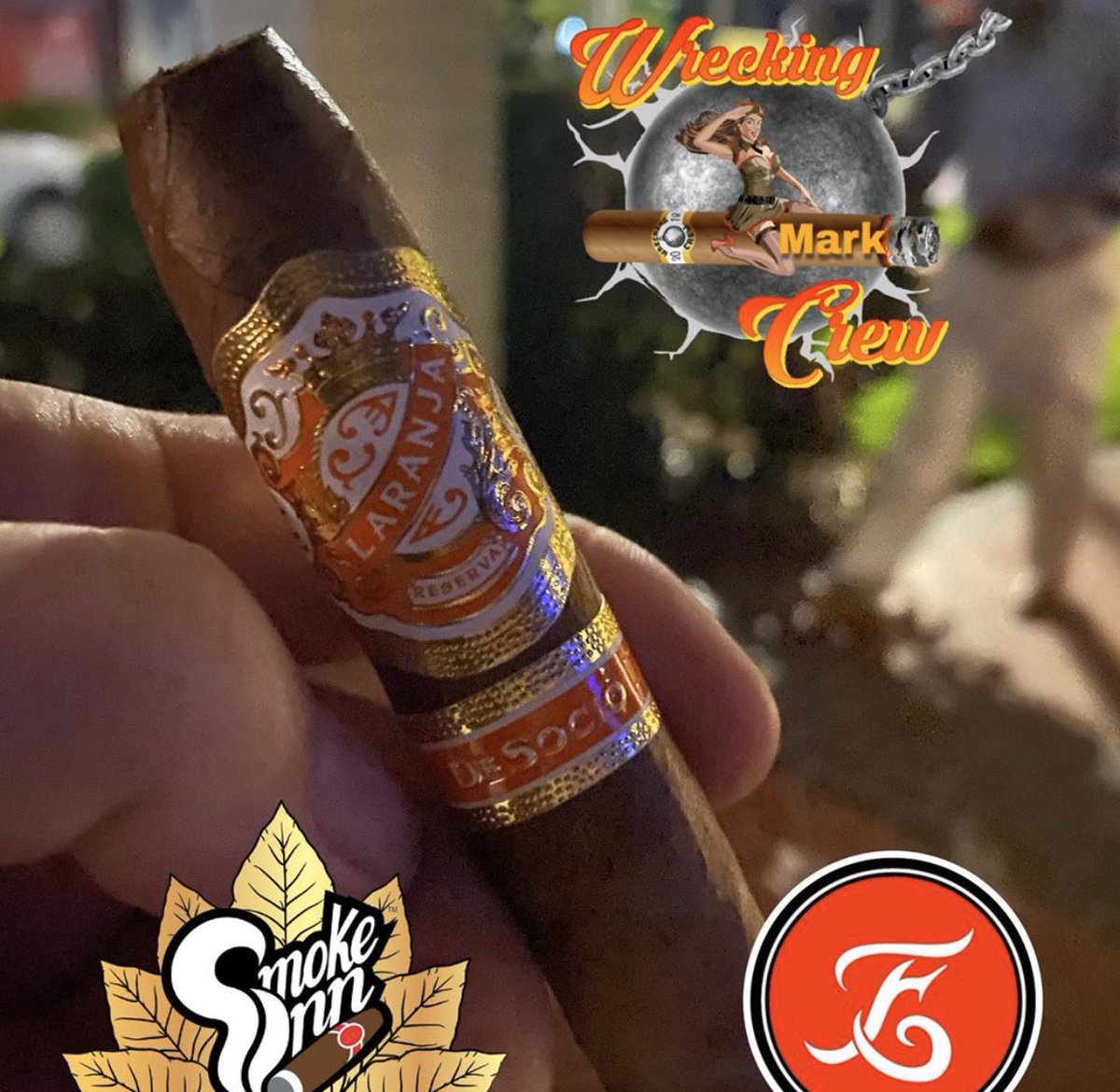 Nice pic by <a href="/hogrider23/">Mark Davis</a> 
Laranja De Socio by <a href="/espinosacigars/">Espinosa Cigars</a> both bands done by CBM #espinosacigars #espinosaeveryday #espinosalazona #cigarbands #cigarshops #cigarsmoker #cigarsmoking #cigarbandman #botl #sotl #eventbands #cigarroller #cigarrolling #cigars #smokeinn