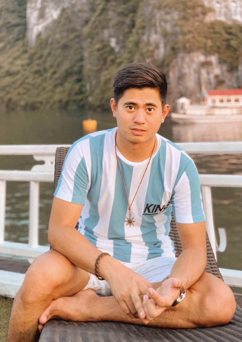 dijeyjaro's tweet photo. Surrounded by rocky walls. โฐ Swipe left to zoom. #instapogi #hanoi #vietnam #travel #smile #happy #cute #wanderlust #nature #whereintheworldisDJ #beautifuldestinations https://t.co/8jXRUaXJaf