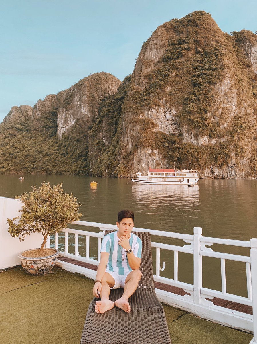 dijeyjaro's tweet photo. Surrounded by rocky walls. โฐ Swipe left to zoom. #instapogi #hanoi #vietnam #travel #smile #happy #cute #wanderlust #nature #whereintheworldisDJ #beautifuldestinations https://t.co/8jXRUaXJaf