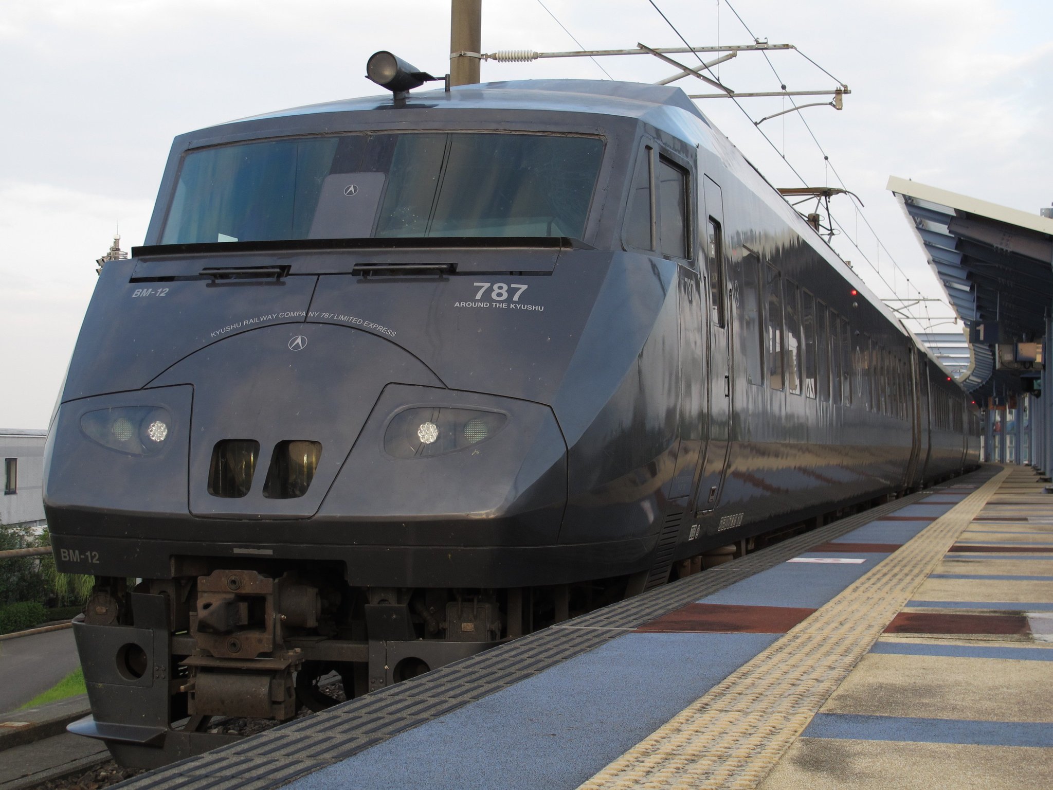 さとぴ Al Twitter 席種が豊富な 我が推し列車jr九州787系 今までかもめやきらめきそしてにちりんシーガイアで通常指定席 セミコンパートメント グリーン個室と利用してきて 明日はまた次なる席種 Dxグリーンを使ってみる予定 艸 T Co Pwvvrfrnem Twitter