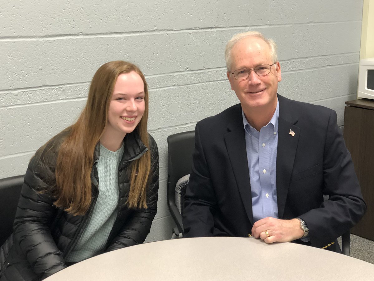 KHS_2021's tweet photo. 2021 Boys and Girls State Nominees with Mr. Stream @KirkwoodHS. Congratulations Maggie Pennington, Joey Bourke, Caleb Munger, and Megan Roche https://t.co/zlQHNCNLNv