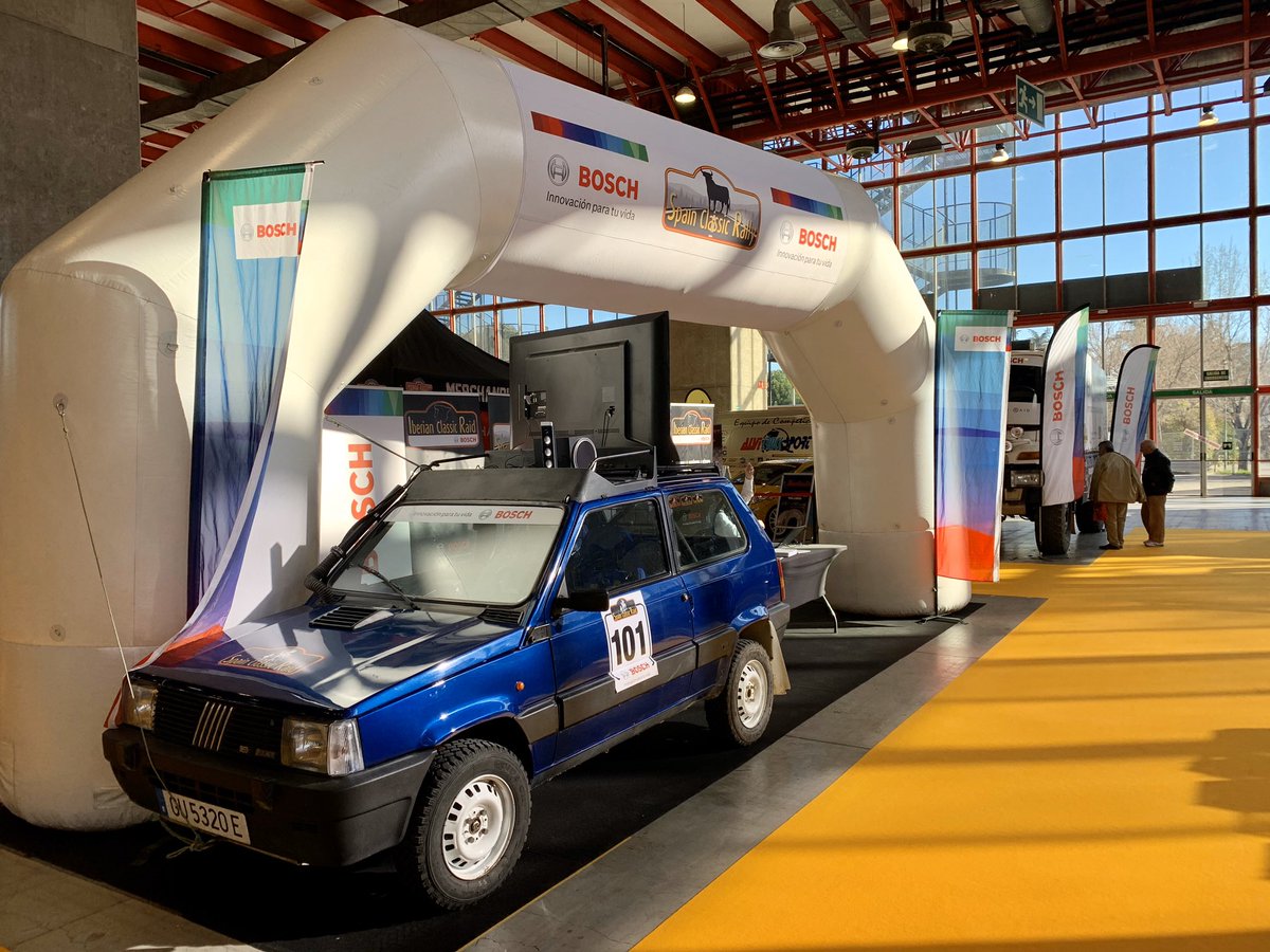 SpainClasicRaid's tweet photo. Nuestro stand en Classic Madrid y el camión de @Bosch_Automovil #boschconlosclasicos https://t.co/K6Q86MiTOZ