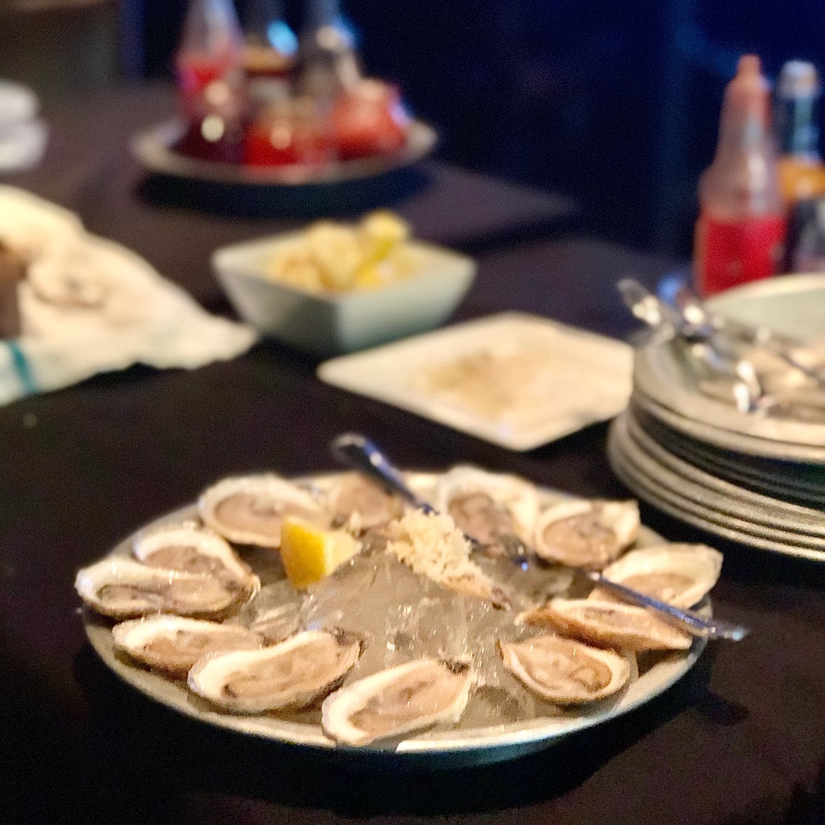 We’re serving up a shucking good time tonight with Glacier Bay premium oysters. Join us for all the fun, while qualities last, between 5 PM- 9PM.