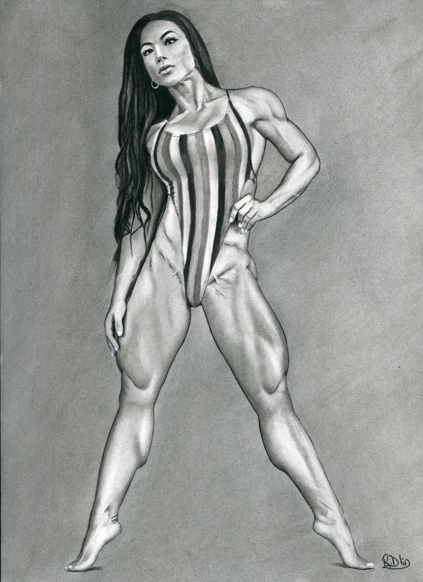 studiodlin's tweet image. Here is a recent drawing. This is #tinanguyen Tina Middleton (Nguyen), IFBB Pro. I used charcoal on smooth bristol. #FitnessModel #physiqueart #charcoaldrawing