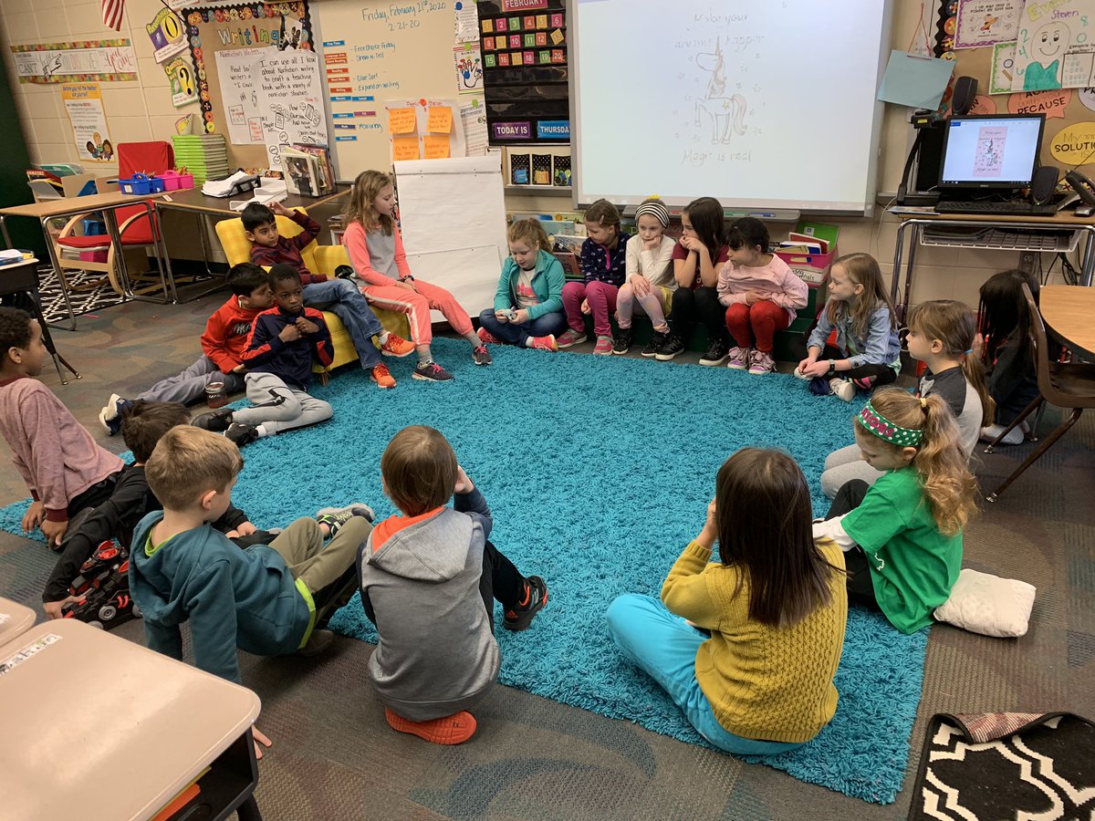 KolbClass's tweet image. We love Show and Tell days! #gpgatorleaders