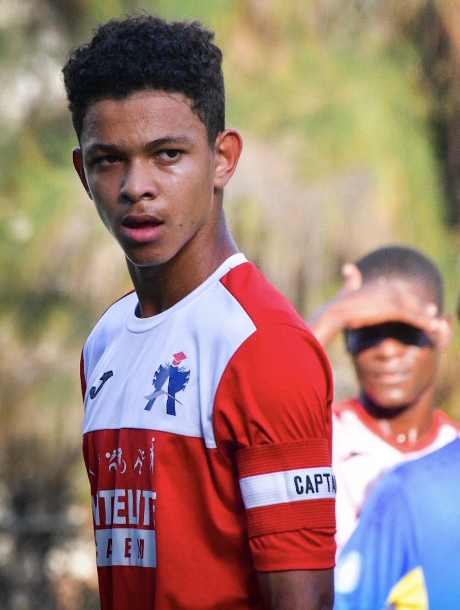 fc_toro's tweet photo. You must put everybody on notice that you’re here and you are for real ⚽️🔥💯🇭🇹 #HEA #studentathlete #elite
#performance #levelup
.
#fctoro
#football
#foutbòlnou
#lòtnivo
#ayitisakapfèt
🌴🇭🇹⚽️ https://t.co/DnsoSjoSvc
