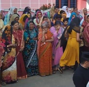 santhoshg1968's tweet photo. In kerala,more than 2.5 million people lost their right to practice their religion.Even lost their right for a decent burial in church cemetery.Humble request for urgent intervention. Only solution is #ChurchAct @CMOKerala @CPIMKerala @IndianExpress @OHCHRAsia @SitaramYechury https://t.co/Y88dJyxoOX