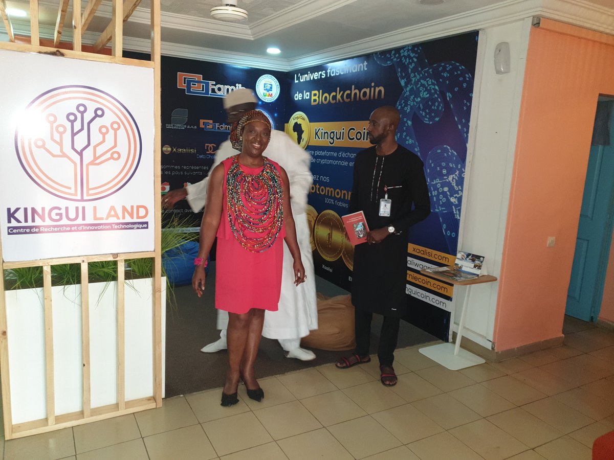 Famibgroup's tweet photo. Le groupe Famib remercie la célèbre romancière Veronique Diarra et l'historien-écricain M. Cheick Tidiane Cissé de leur visite à Famib.
#KINGUI LAND
#FAMIBGroup #UNIVERSITE_VIRTUELLE_DU_MALI (UPP-KINGUI)
#XAALISI
#KeepConnected https://t.co/CBd2m1BTt7