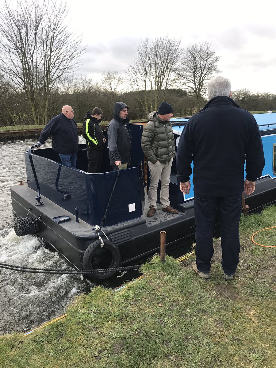 TheForgetMeKnot's tweet photo. 1st Day of our Boat Management Course @HFRSolutionsCIC @HumbersideFire @CommunityBoats https://t.co/u4TUR8tkgB