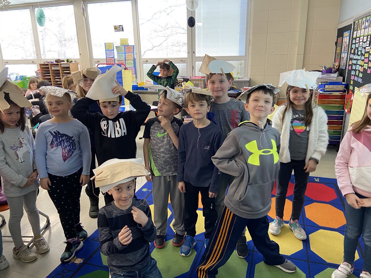 Learning about properties by designing a hat to protect us from the sun.