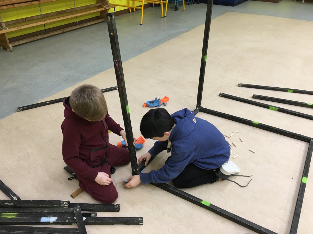 realideasorg's tweet photo. Today is the end of our first #FutureMake week of 2020 and what a week it's been! Amazing creations and ideas - we hope our Future Makers have had a great time. 
We're back for #Easter from 30 Mar - 3 Apr - book tickets today! #Creative #Tech #HolidayClubs
https://t.co/Y0af4RMIKc https://t.co/05yiNnlN22