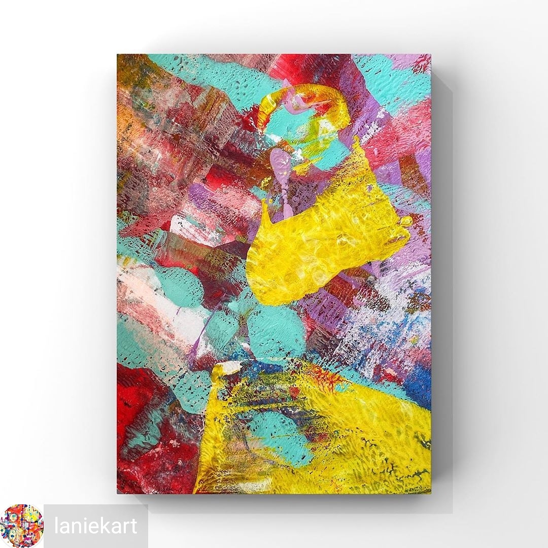 Love this from @laniekart Another fun gel plate print. Love the shades of yellow and turquoise in this one. 

Any fun #printmaking plans this weekend?

#gelplate
#gelprint 
#gelprinting 
#collage 
#gelpress 
#gelpressjunkies 
#monoprint 
#fineartist 
#mixedmedia 
#mixedmediaart