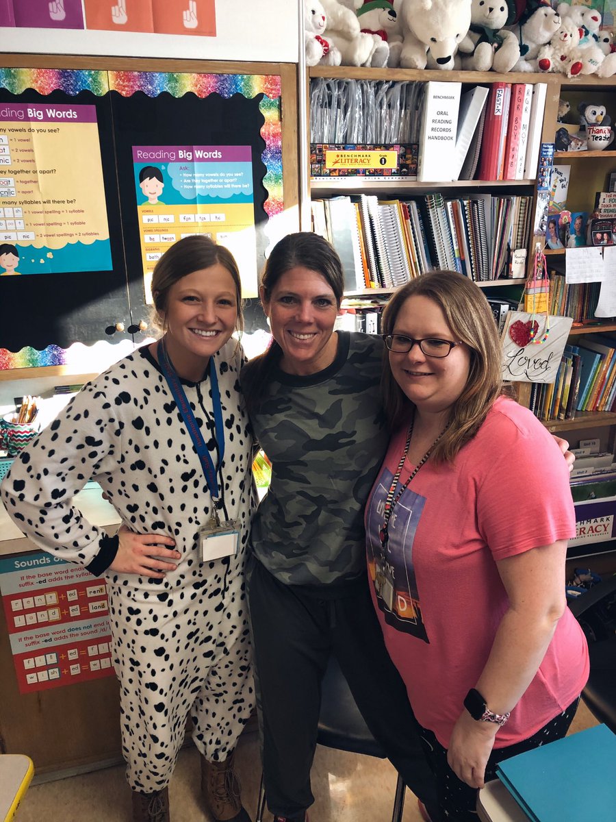 Pajama day on a Friday with the best co-workers! #HawthorneElementary <a href="/HeatherBenning3/">Heather Benninghoff</a>
