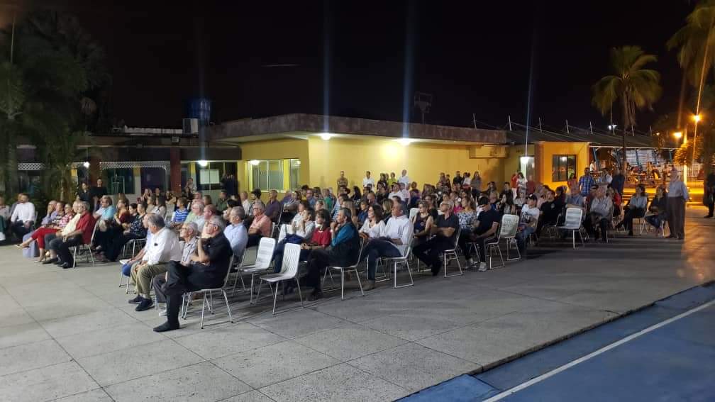 gherardip's tweet photo. En Gira por #Barinas S.E. Embajador🇮🇹 @ItalyinVEN #PlacidoVigo participó en el gran encuentro de la colectividad #Italiana en @CIVBARINAS 🇮🇹 🇻🇪
#ItalianiallEstero
#Farnesina https://t.co/vrt9Urwu8E