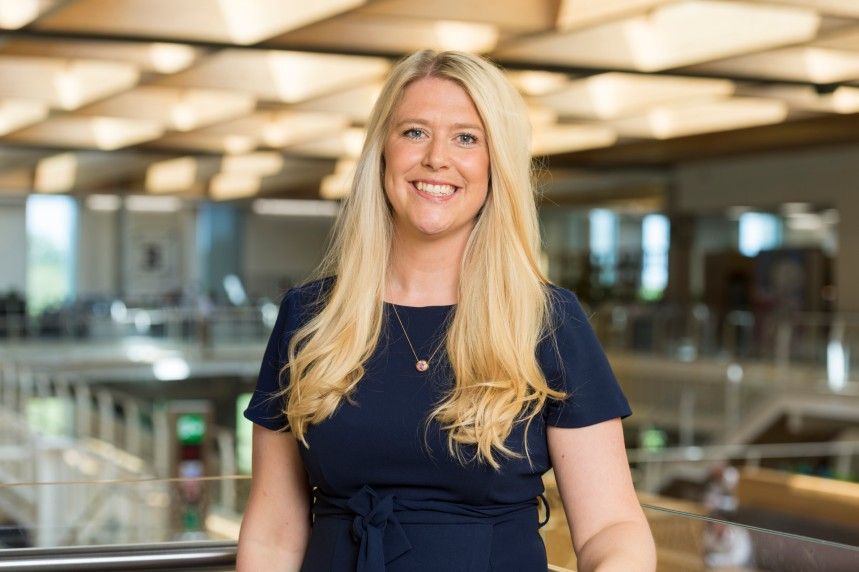 prweekuknews's tweet photo. Disney hires Sky's corporate reputation head: https://t.co/qa2Sk7CfdW #comms @AmyHolland__ https://t.co/Guu1D776bg