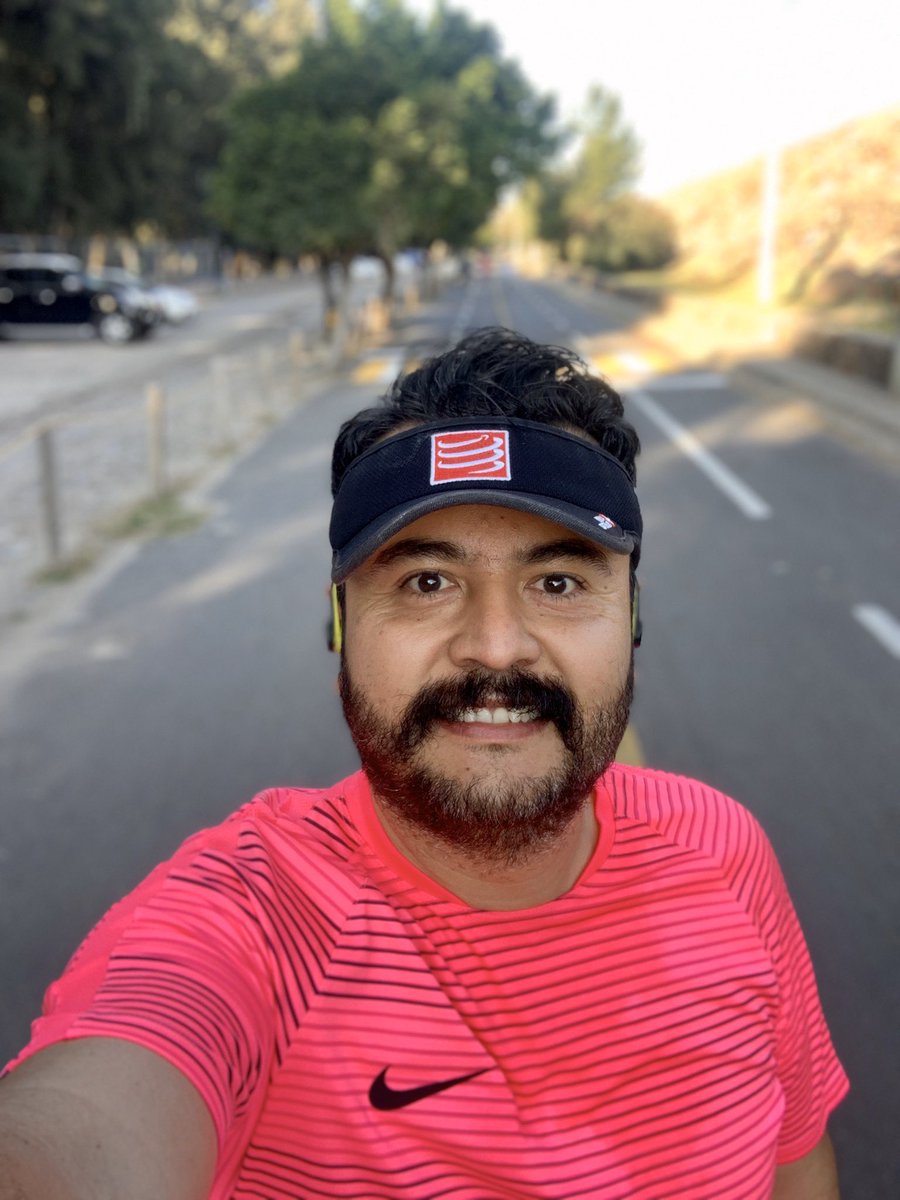 rudolphvergara's tweet photo. Running done ✅ #Training #HalfMarathon #Marathon #Running #21k #42K #Runner #Saucony #Compressport #ShotOnIphone #PapáLuchón #Garmin #GoRun
#RunnersCommunity #RunnersWorldMx #RCRunnerOftheWeek #Chicharito #MyChicagoMarathon #Molcas #OnMyWayToMyFirstMarathon #MyChicagoMarathon https://t.co/E7s8QMccoM
