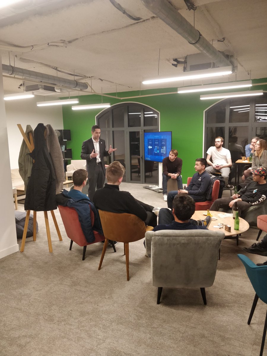 p58Fintech's tweet photo. « On vous protège vous, vos données, vos métadonnées, les gens avec qui vous discutez. »

Pitch de Thomas pour @olvid_io , startup incubée chez #platform58 🚀 https://t.co/xwb4Q6Dl7t