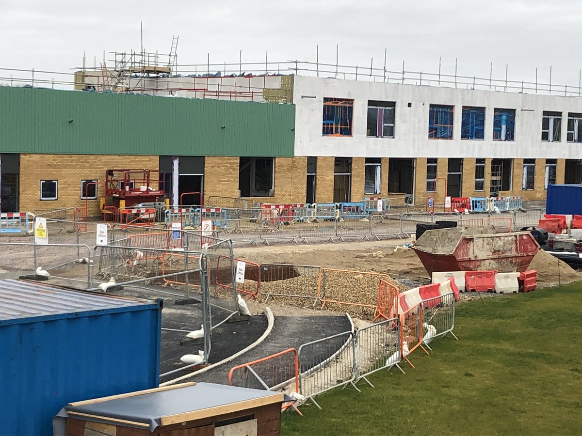 head_hl's tweet photo. Just another day in the office! Wow! Everytime I come onto the site I am truly amazed at how Hampton Lakes Primary School is coming along. I can’t wait for September. #hamptonacademiestrust #interserve #hamptoncommunity #peterboroughschools https://t.co/okKhm2Kg0B