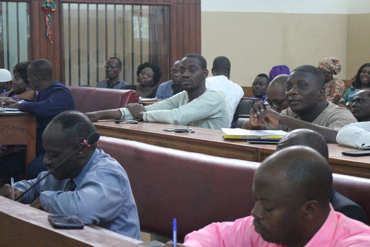 barreaudubenin's tweet photo. Formation des Avocats sur les principales innovations de la loi n°2039-46 du 27 décembre 2019 portant loi de finance pour la gestion 2020, et sur leur implication sur la gestion des cabinets d'avocats.
Formateur: Maître Brice TOHOUNGBA, Avocat au Barreau du Bénin https://t.co/rEcAhI4rOO