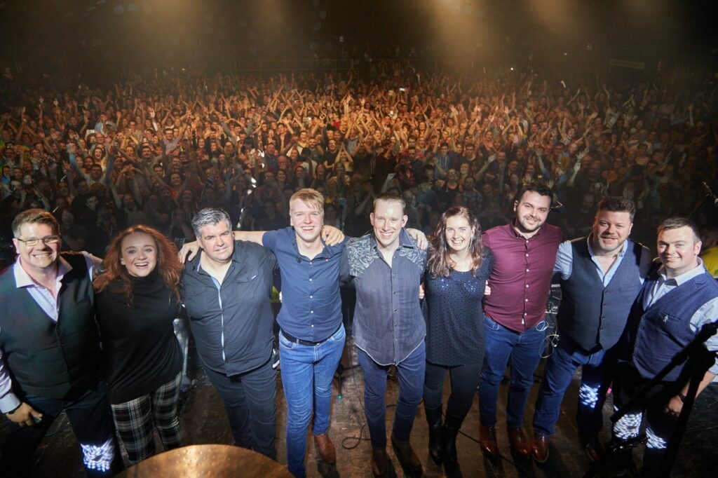 zomerfolk's tweet photo. Na Dervish en Scrum mogen we nu weer een nieuwe naam voor de Zomerfolk 2020 line-up bekend maken: Skipinnish! Deze Schotse band scoort hit na hit in eigen land en ook daarbuiten groeit hun fanbase aanzienlijk. Ook wij zijn fan en weten zeker dat deze gro… https://t.co/XQl3oH1TYJ https://t.co/nVeaYdy9LZ