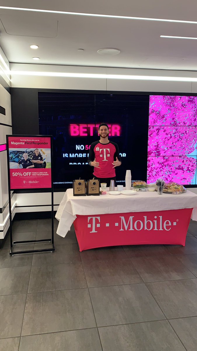 It’s Friday so you know what time it is, First responders breakfast 😬😬