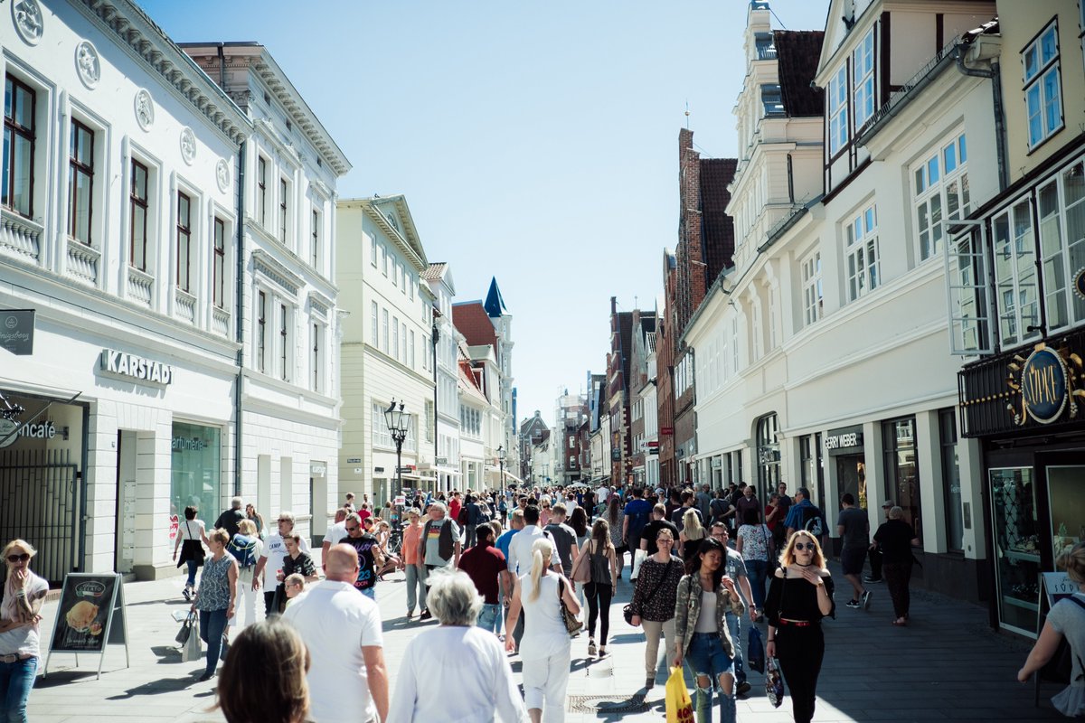 Es wird wieder sportlich🤸‍♂️ lecker🍔 und musikalisch🎸 in Lüneburgs Innenstadt - Auch in diesem Jahr freuen wir uns wieder auf insgesamt vier tolle Erlebnis-Sonntage🛍
#Lüneburg

Alle Termine: lueneburg.info/verkaufsoffene…