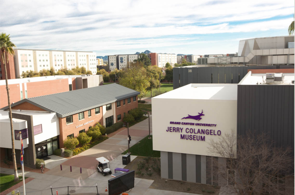 ColangeloMuseum's tweet image. You can't beat these views! 😎