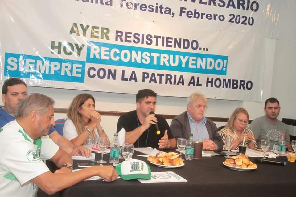 fabiana_berardi's tweet photo. Cierre del #QuintoPlenario21F
@21_nacional Luego de un profundo debate donde se expresaron compañeros y compañeras de todas la Multisectoriales del país, se finalizó un documento con 44 mociones para reconstruir la patria @udocbacentral presente. https://t.co/WXhnaCdnzZ