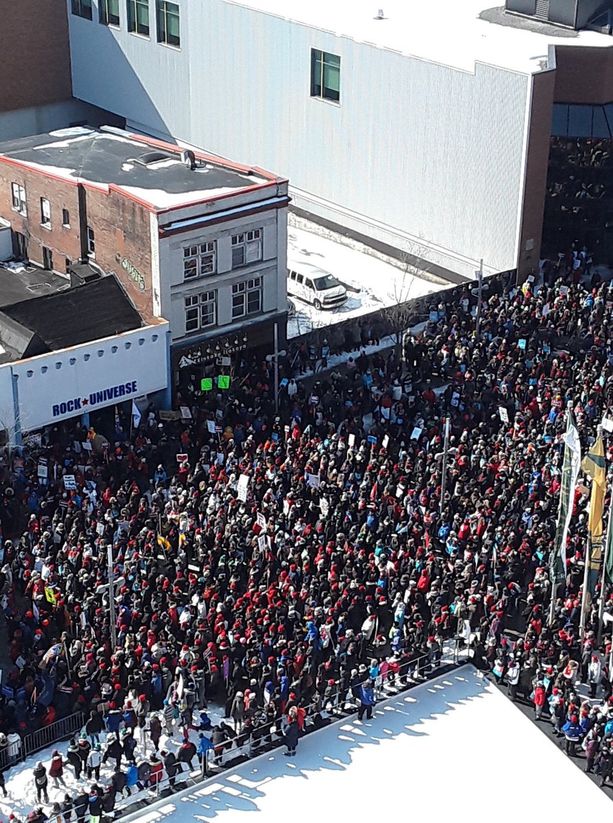 Heartfelt thanks to the 200,000 + educators, parents, families, and unions for taking a historic stand today for students &amp; publicly funded public ed!! Inspiring and phenomenal!! You’re all amazing! #EducatorsUnited <a href="/ETFOeducators/">Elementary Educators</a> @aefo <a href="/osstf/">OSSTF Communications</a> <a href="/OECTAProv/">Catholic Teachers</a> <a href="/OFLabour/">OFL</a>