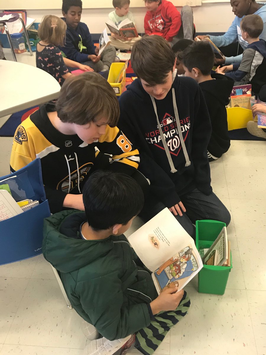 MsPayneSLES's tweet photo. Sixth grade and first grade reading buddies today! Everyone did a wonderful job reading and making some new friends! https://t.co/dIGm5A8oZr
