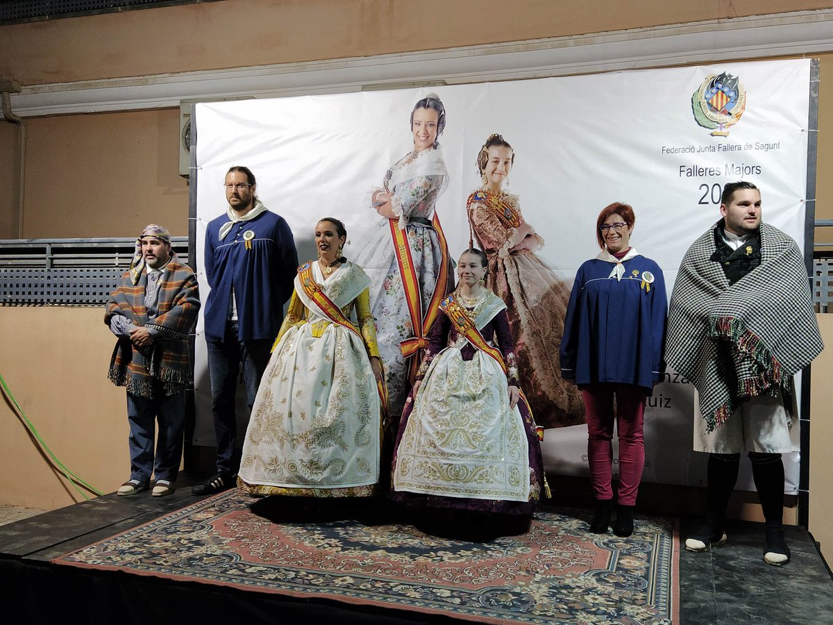 FallesSagunt's tweet photo. Tercera Nit D'Albaes al sector I. #falles2020 #fjfs #FallesDeSagunt #NitDAlbaes https://t.co/jpMOlvvyao