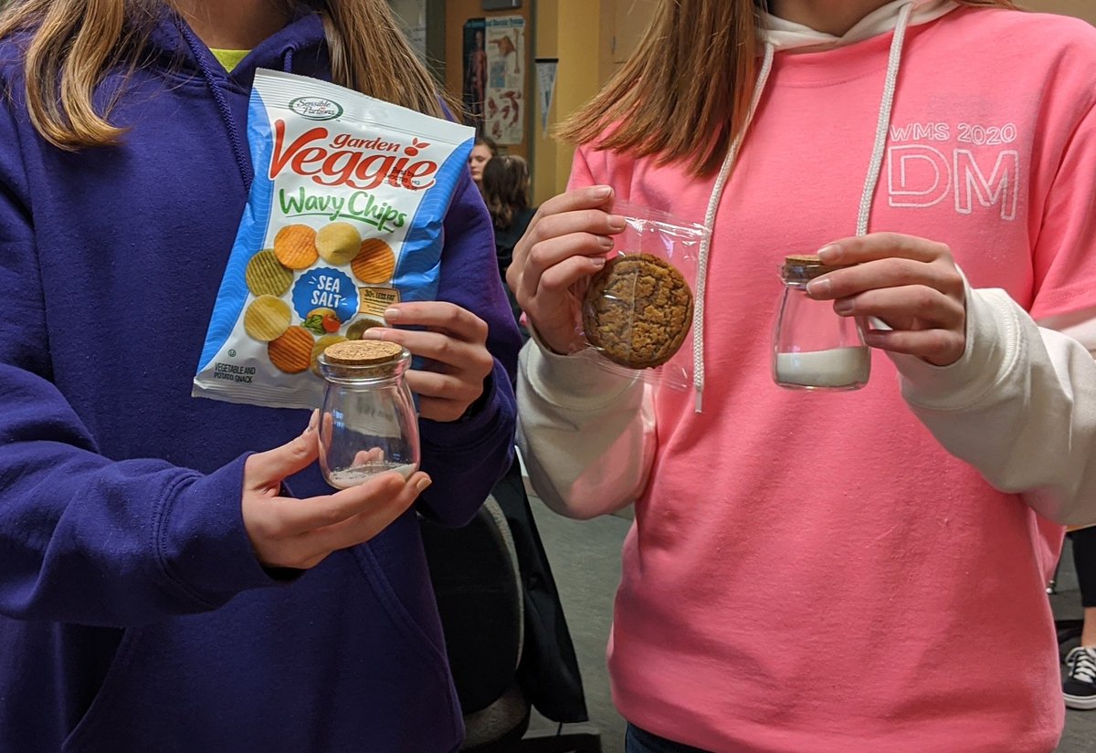 Great presentation today on sugar and healthy choices.  Oatmeal cream pie 13 grams of sugar vs  veggie chips less than 1 gram.  #makehealthychoices