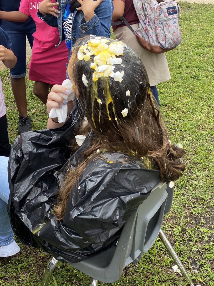 msmaynardrocks's tweet photo. EGG HEAD! 🥚🤢 https://t.co/ziswvnmeJV