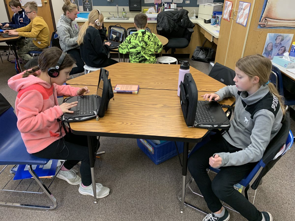 Creating a WeVideo for our reading debate topics. Thank you Mrs. Costa for teaching us WeVideo! <a href="/MsTiffCosta/">Tiffany Costa</a> <a href="/RooseveltD64/">RooseveltD64</a> #engaged64
