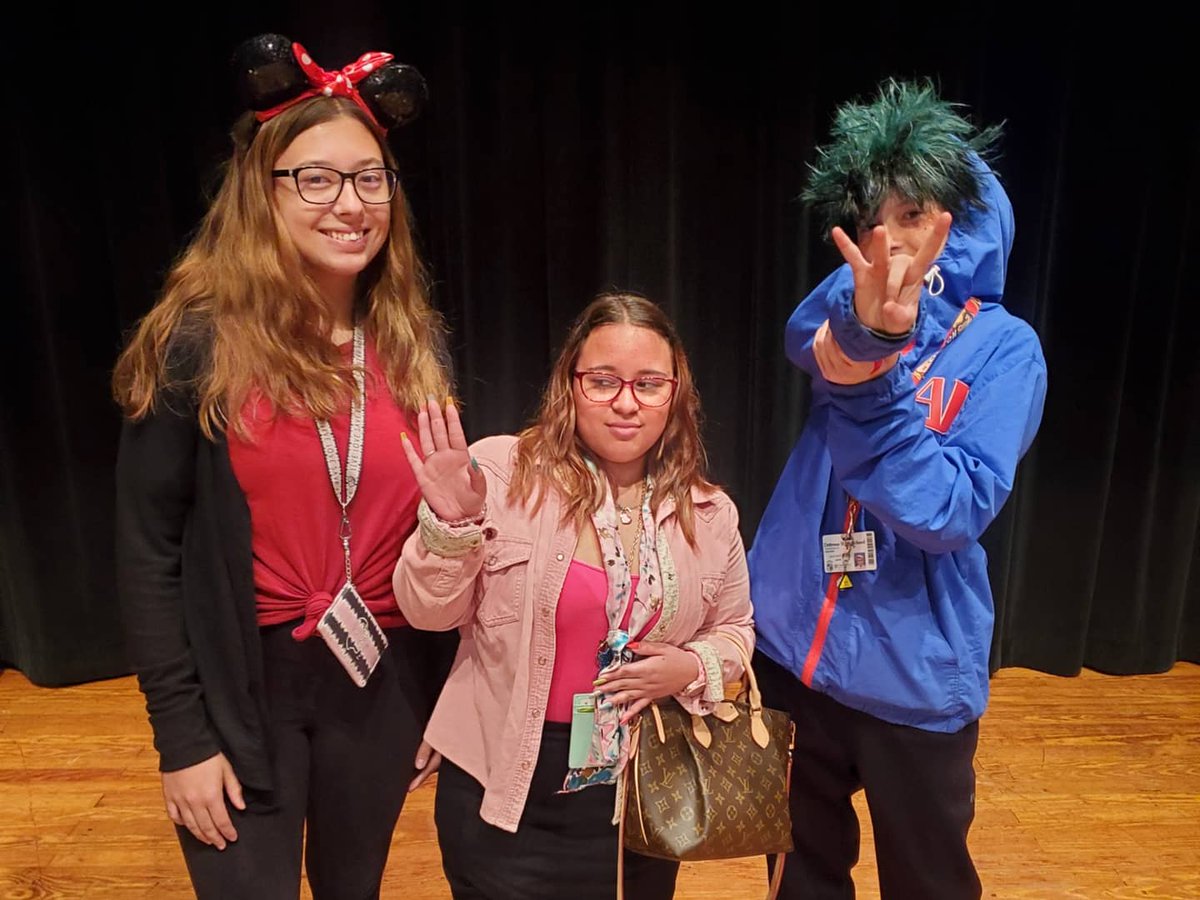 theatredhs tweet media