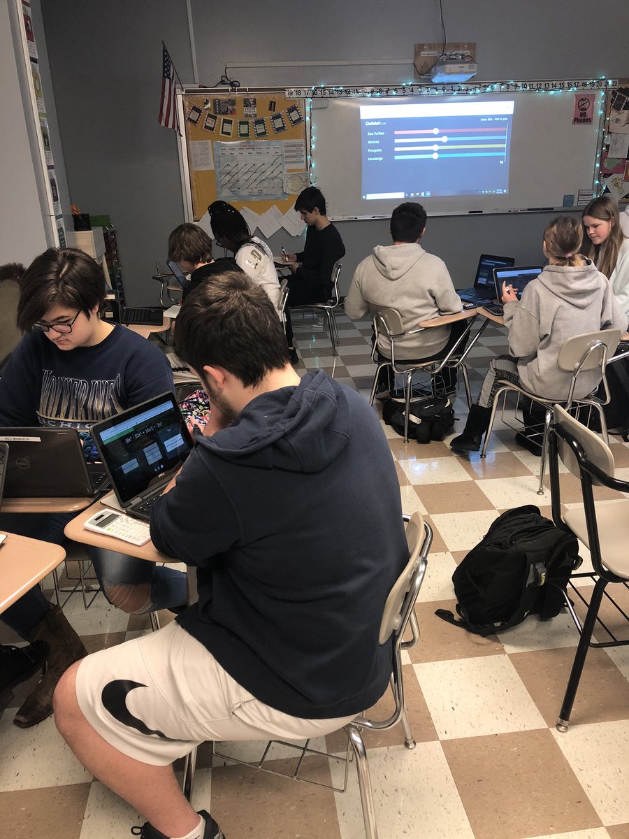 MrsNorwine's tweet image. A competitive game of @quizlet live in Lab today! #alg1chat #iteachmath #mtbos