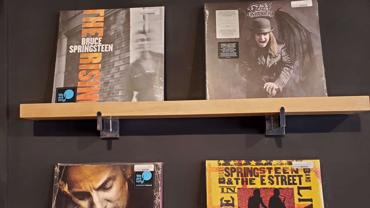 33 1/3 Record Store tweet media