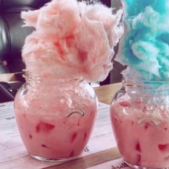 the_laundrette's tweet photo. Any washing to do tonightโ๏ธ๐น๐ญ๐ธ๐ง #whatdreamsaremadeof โ๏ธ
#candyfloss #foodie #goodfood #friday #members #loyalty #mcr #beechroad #chorlton #manchester #cocktails #laundrette #pinkfilter #pinkfilm #pizza #carbs https://t.co/ljCfBzFV2M