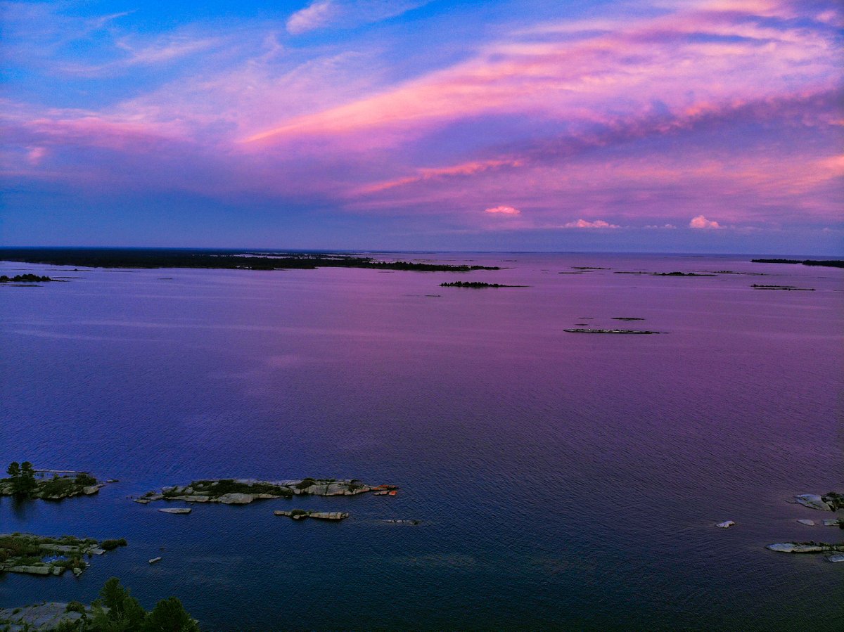 Get out there and explore. 
#drones #dronephotography #aerialphotography #dji #mavic2pro #bluestagram #sky #horizon #dusk #naturelovers #sunset #sunsets #goexplore #exploreourearth #bestnatureshots #photography #nature #landscape #photooftheday #naturephotography #georgianbay