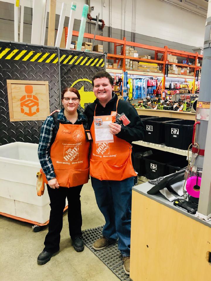 Congratulations to Service Desk Lead Jason on receiving a Homer Award! Jason does a fantastic job of ensuring we provide excellent customer service to our customers and helping to manage and maintain the service desk! <a href="/HomeDepot3481/">HD 3481 S Nashua NH</a>