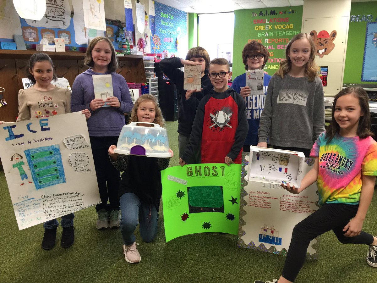 SueDeLong5's tweet photo. Edibles, movie posters, and dust cover jackets are some of the report choices the AIM 4th grade presented today! Good job! #makelearningfun #AIM4 #gophergreat @CPElem https://t.co/IRfOOqH9Ia