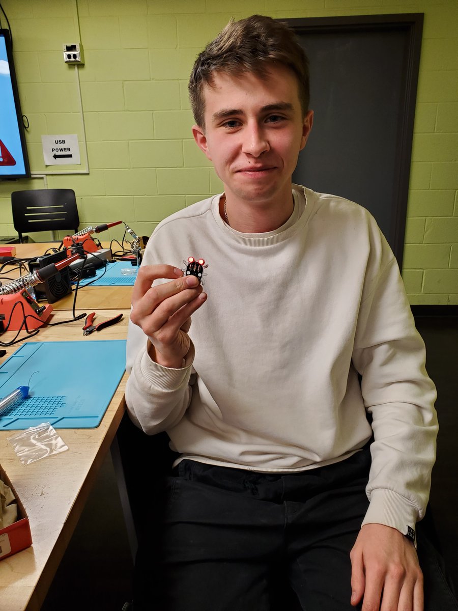IEEEatUIC's tweet photo. Thank you everyone for coming out to our Soldering Workshop and celebrating Engineers' Week 2020 with us!! (: 

#ieeeuic #uic #engineering #ieee #uicengineering #tinkeringprogram #ece #soldering #uiclife https://t.co/nG0r1Xk5qk
