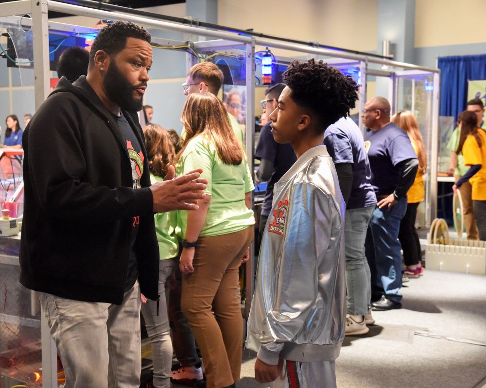 Exciting news! FIRST will be featured in a key storyline during next week’s episode of <a href="/blackishabc/">black-ish</a>! Tune in to <a href="/ABCNetwork/">ABC</a> on 2/25 at 9:30pm ET to see Jack join a FIRST robotics team. #blackish #FIRSTonblackish