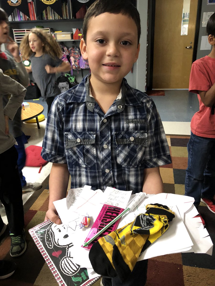 Mswilcoxsclass's tweet photo. Josue has been w/ my class since August. He speaks no English but man has he made an impact on his peers. Today is his last day &amp; my class is heartbroken. His classmates spent their own ‘paw points’ to buy Josue goodbye gifts. If I could teach my kids anything all year, it’s this https://t.co/x9PKLfM5Nk
