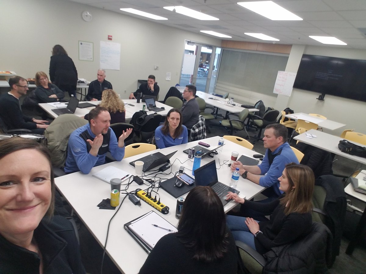 vickers_charity's tweet photo. @jessiejean19 @pen001a @SteveCSturm @AmeripriseAH Day 2 in progress!!! https://t.co/VY8VI412P4