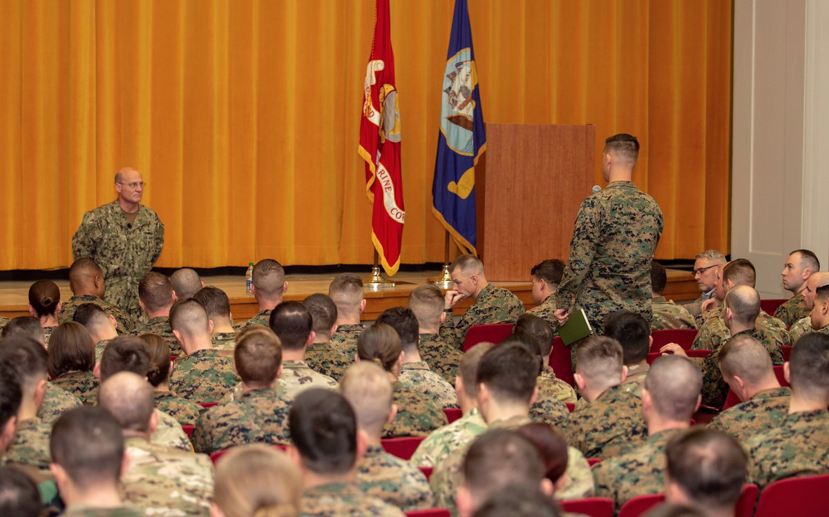MCB_Quantico's tweet photo. U.S. Navy Adm. Michael M. Gilday, Chief of Naval Operations, spoke to the future naval operational leaders studying at the Expeditionary Warfare School, Feb. 20, at #MCBQ.
@USMC @USNavyCNO @USNavy @DeptofDefense #JointForces #warfighters #fleet #Navy #partnership https://t.co/KuYBb9YZvZ